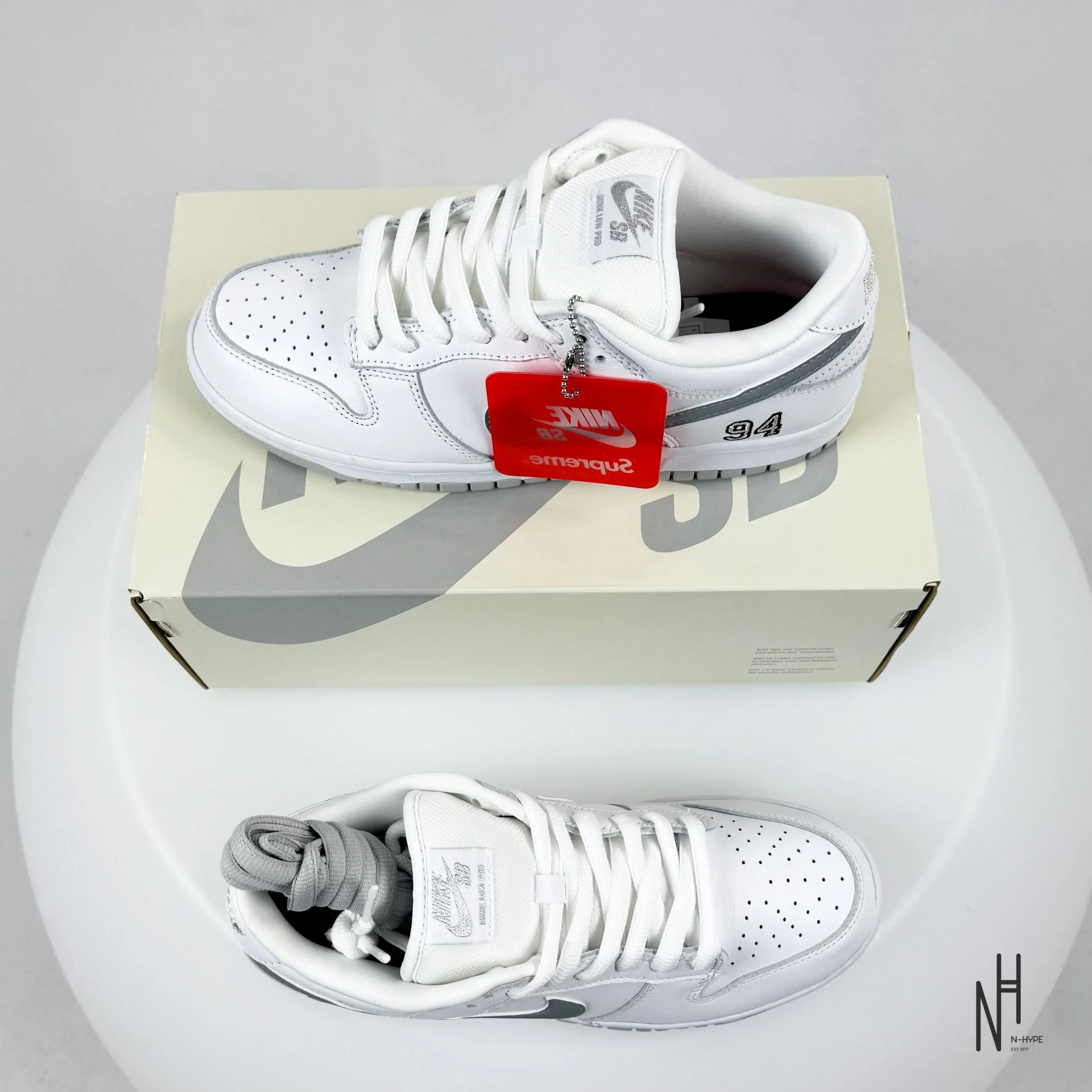 Nike SB Dunk Low Supreme 94 White Metallic Silver - Image 3