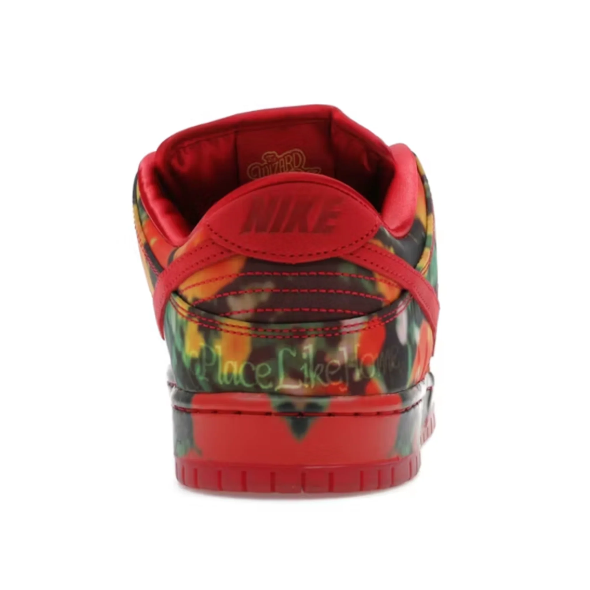 Nike SB Dunk Low The Wizard of Oz Poppy Field - Image 3