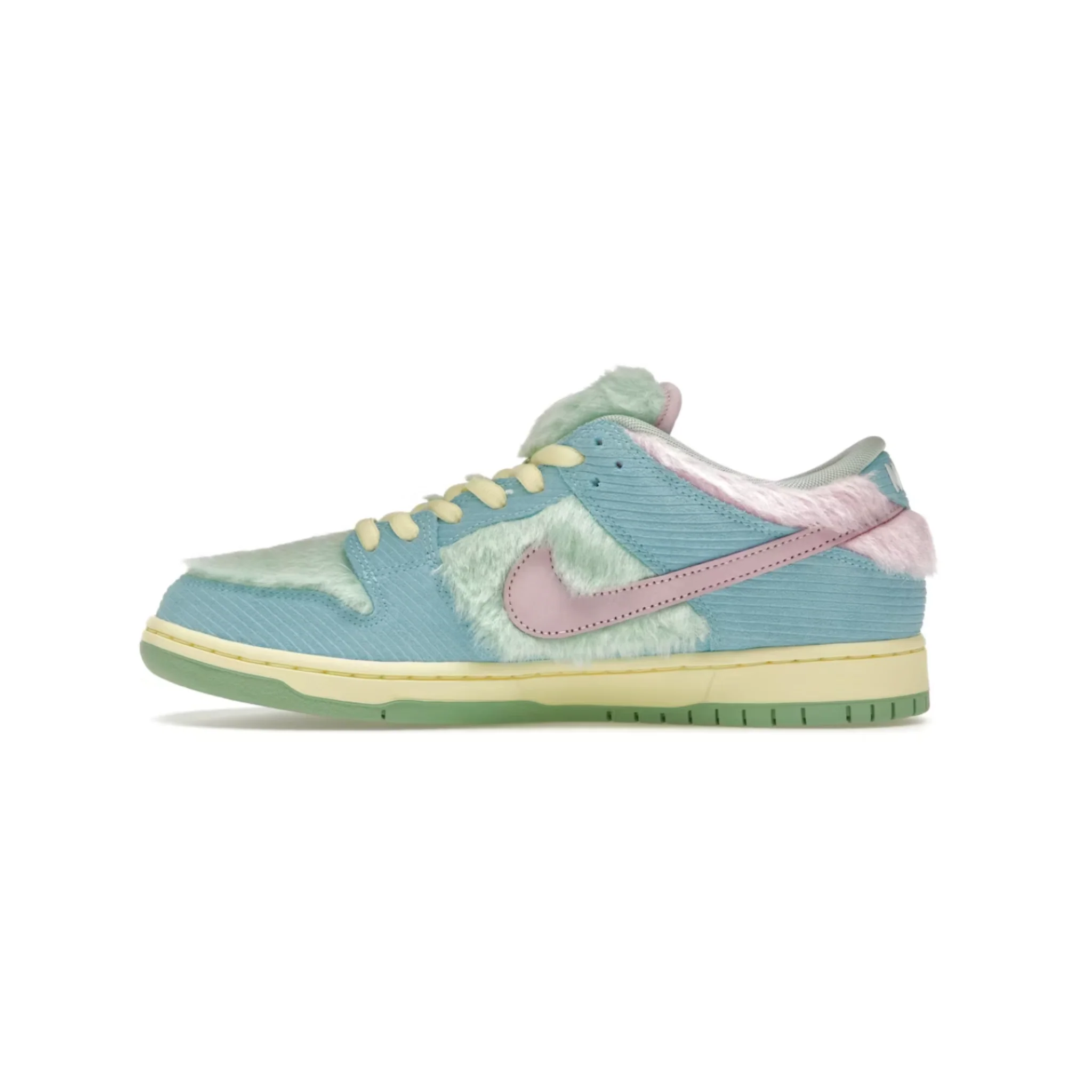 Nike SB Dunk Low Verdy Visty - Image 2