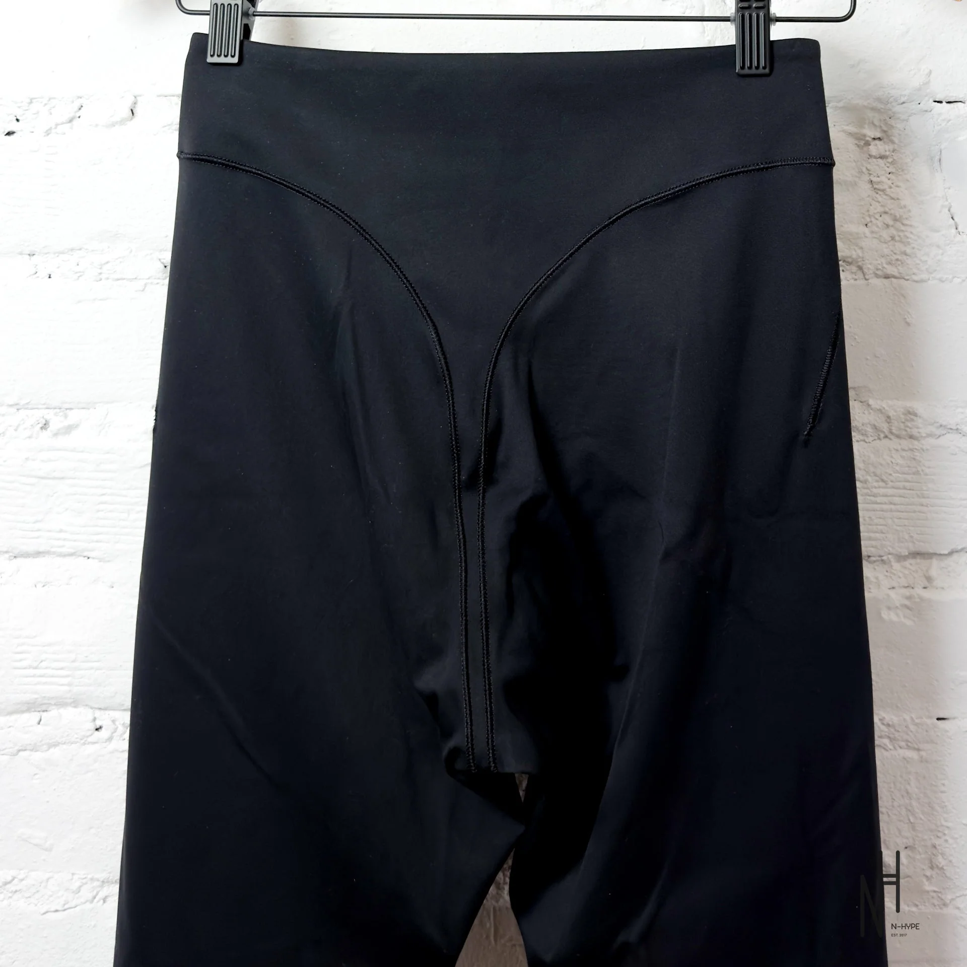 Nike Skims Matte V Line 26 Legging / Obsidian - Image 4