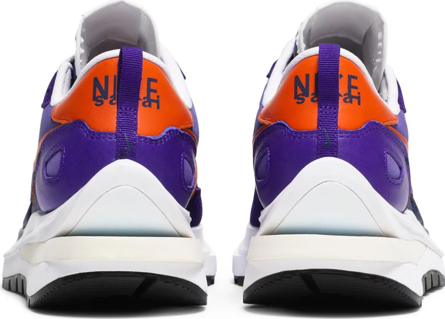 Nike Vaporwaffle sacai Dark Iris - Image 3
