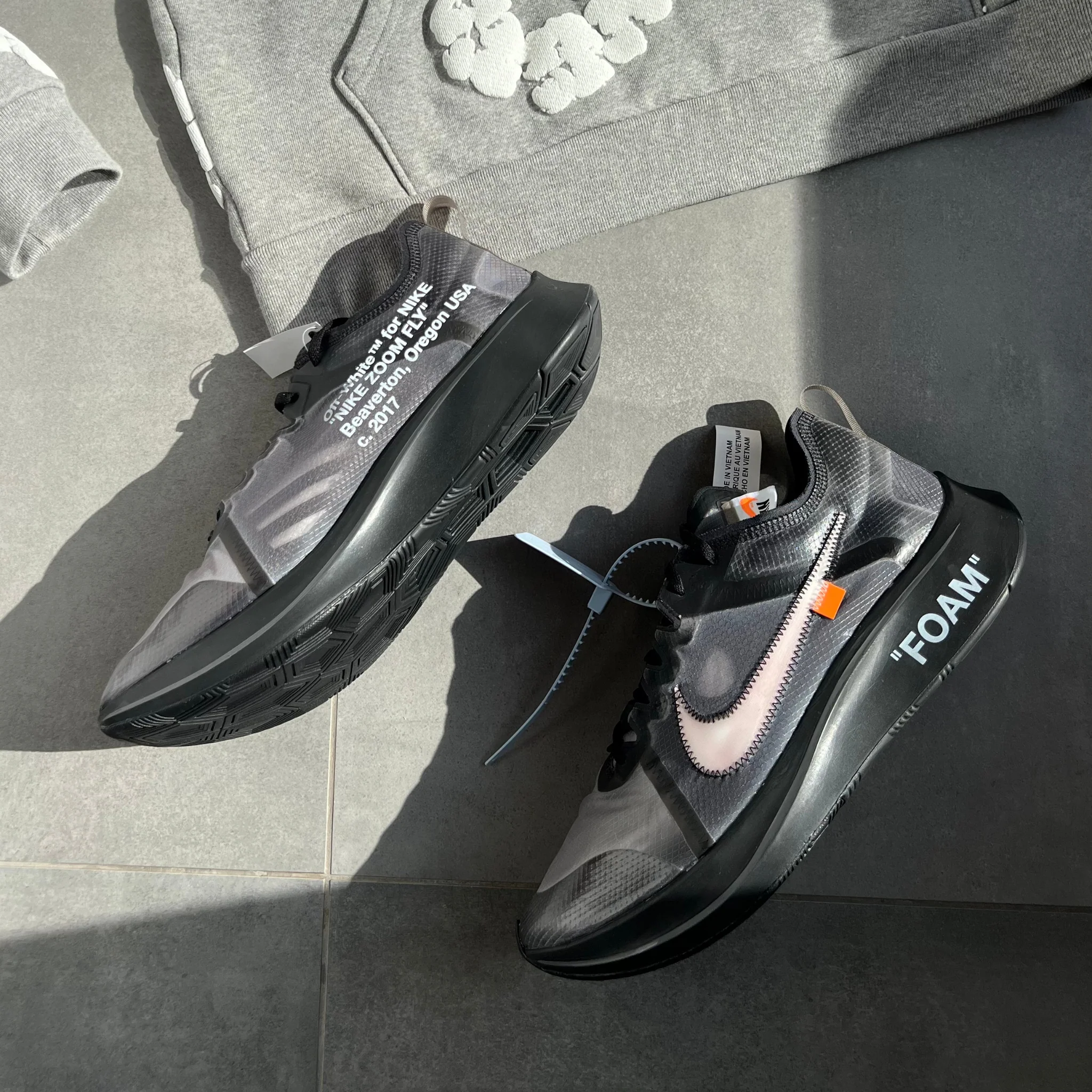 Nike Zoom Fly Off-White Black Silver - Image 4