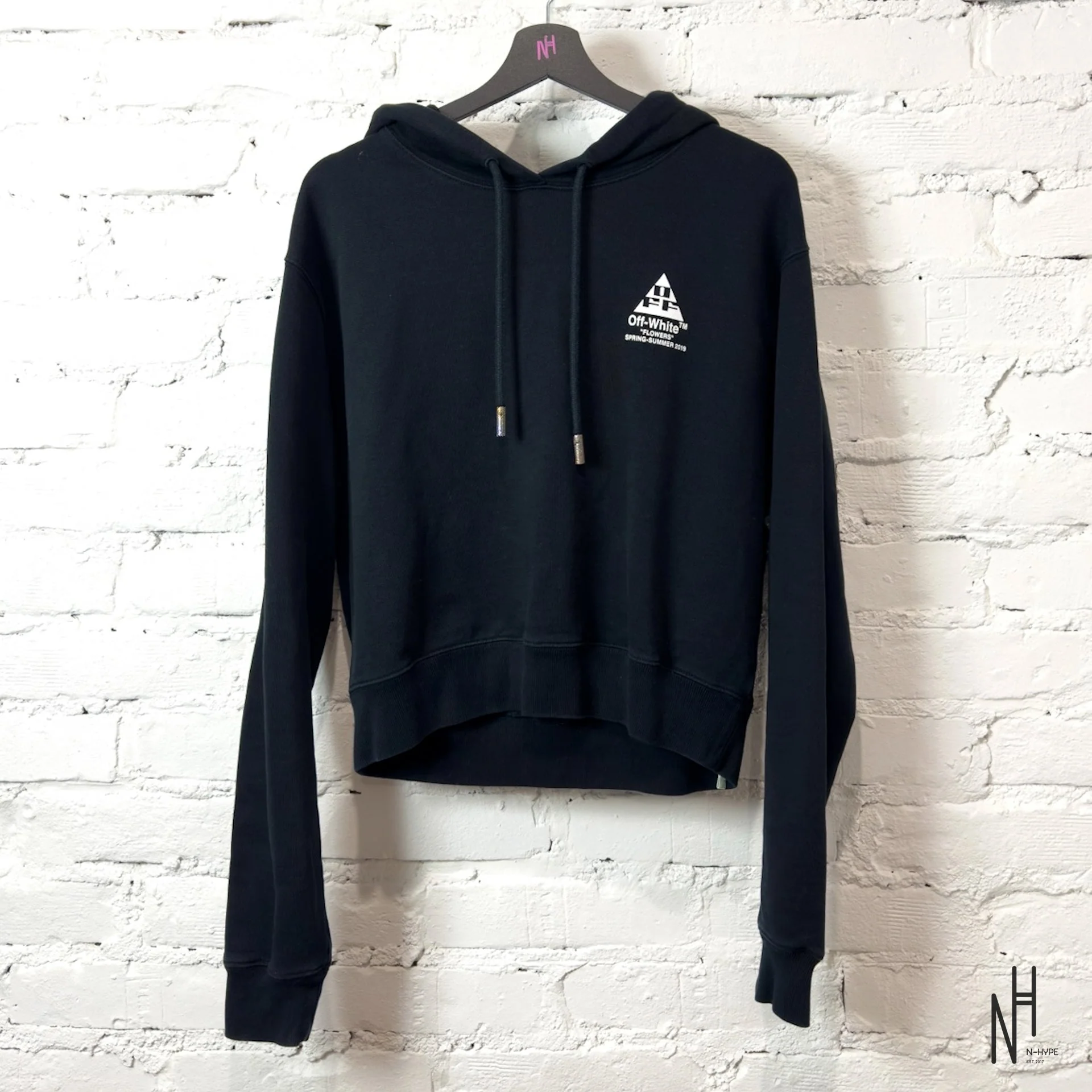 OFF-WHITE Logo Printed Cropped Sweatshirt Hoodie In Black - Image 4