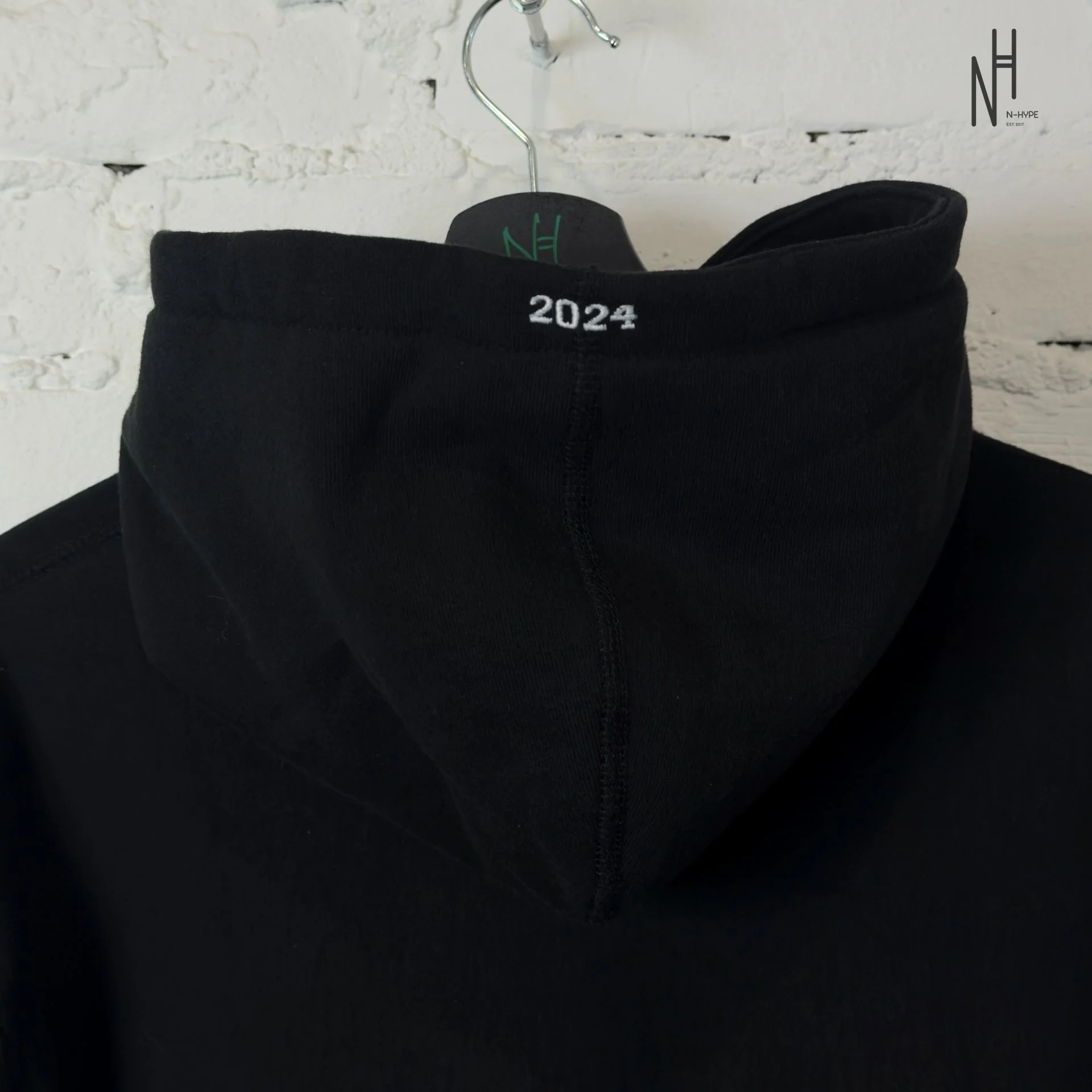 Supreme Box Logo Hooded Sweatshirt Sweatshirt (FW24) Black Used - Image 4