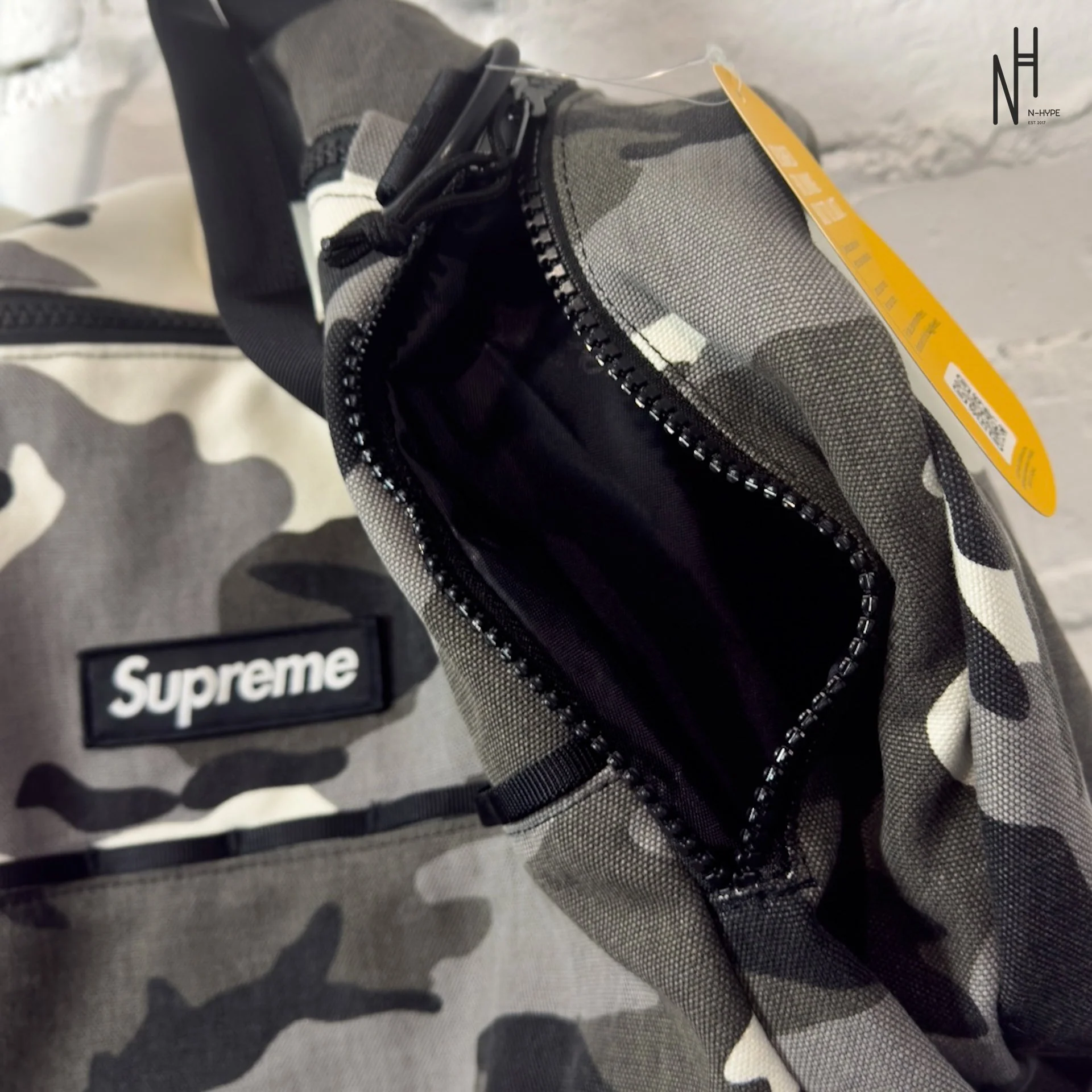 Supreme Duffle Bag (SS25) Snow Camo - Image 4