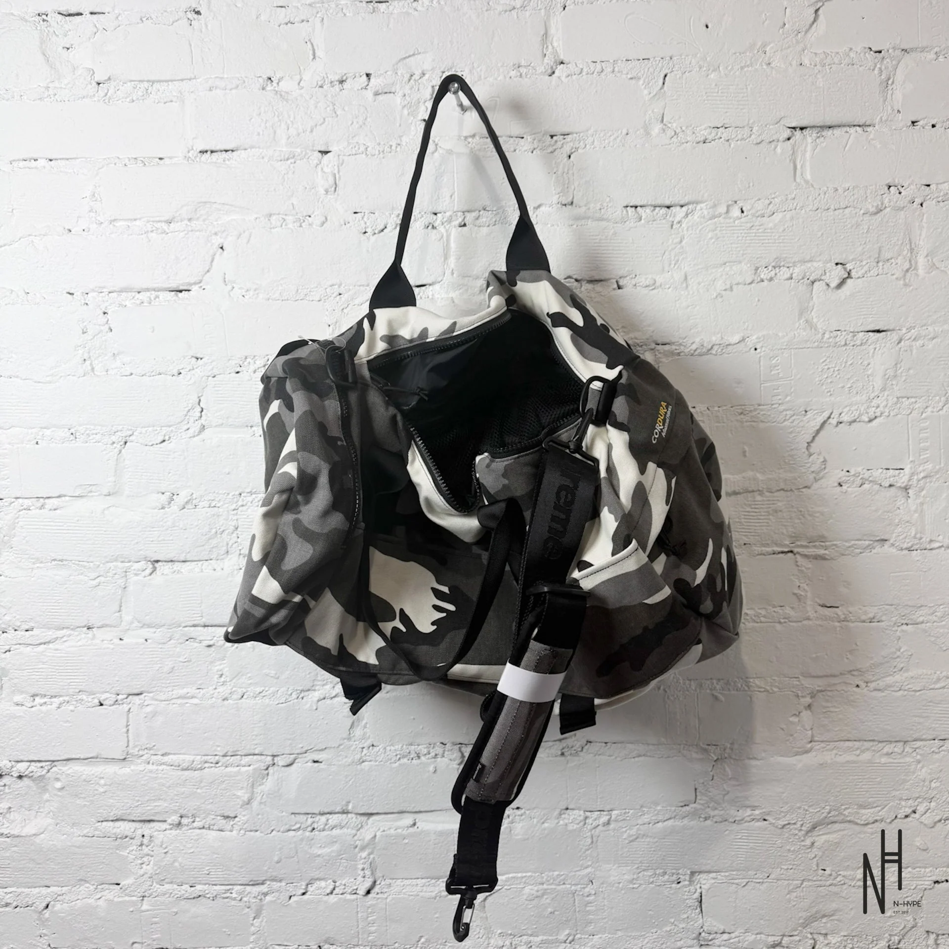 Supreme Duffle Bag (SS25) Snow Camo - Image 6