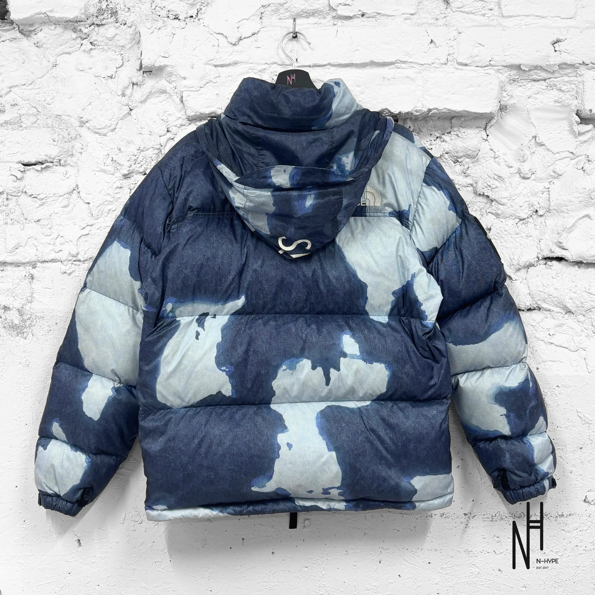 Supreme The North Face Bleached Denim Print Nuptse Jacket Indigo - Image 2