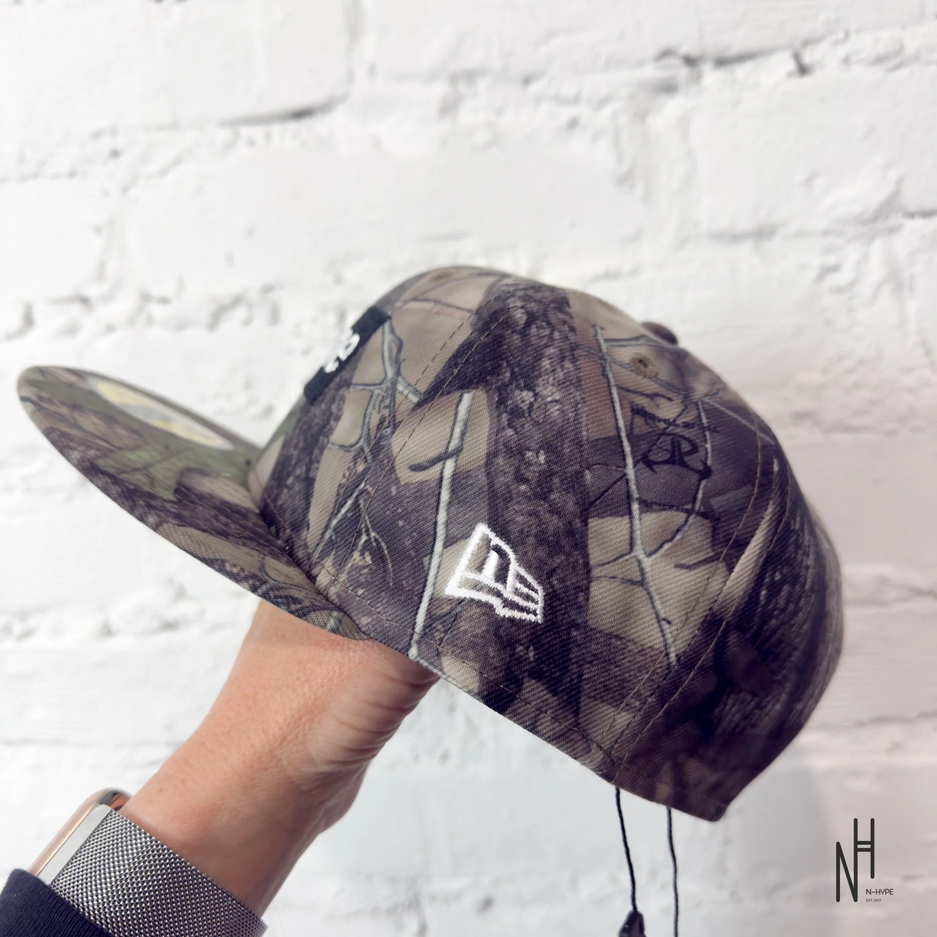 Supreme x New Era Breast Cancer Awareness Box Logo Fitted Hat Woodland Camo - Image 4